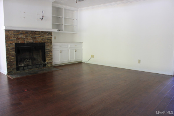 1761 Northfield Drive