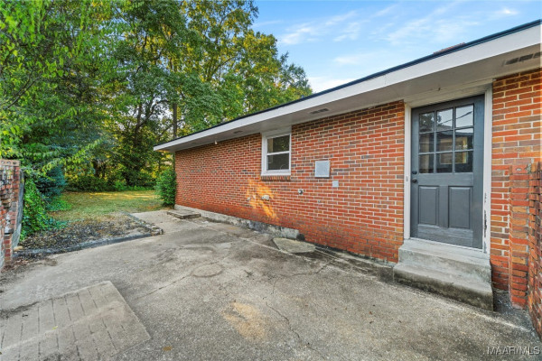522 E Moye Drive