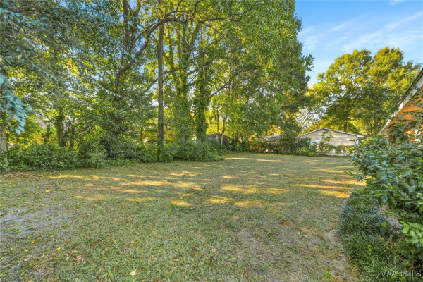522 E Moye Drive