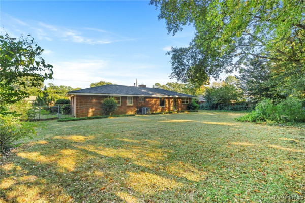 522 E Moye Drive