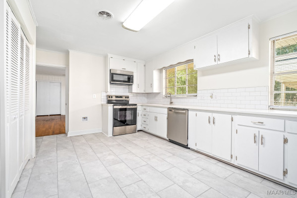 3544 Bankhead Avenue