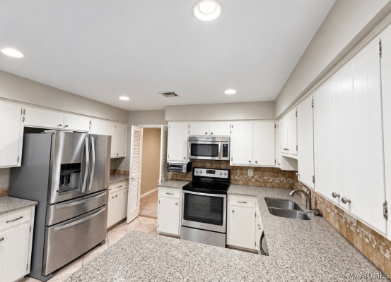 1237 Edgeworth Drive