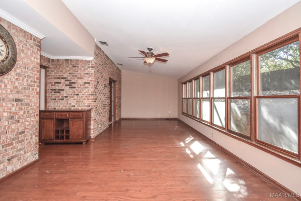 1237 Edgeworth Drive