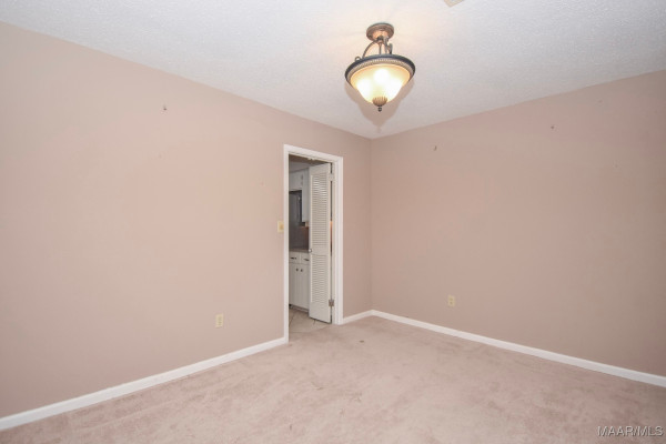 1237 Edgeworth Drive