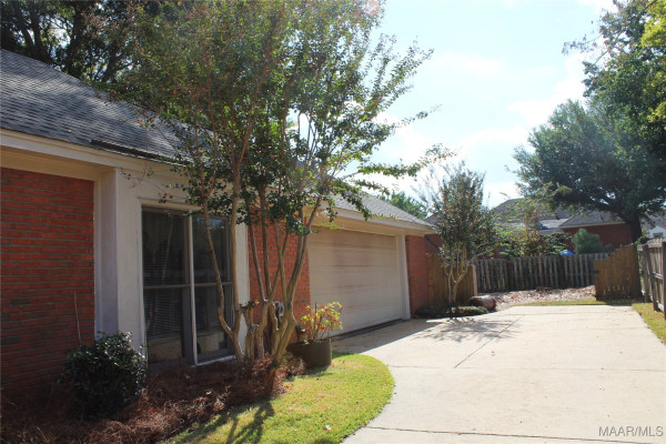 8830 Old Magnolia Way