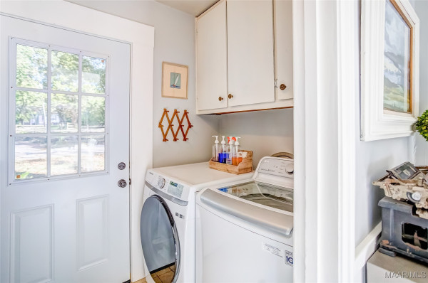 3325 Richardson Road S