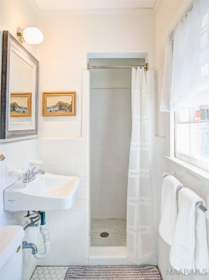 3325 Richardson Road S