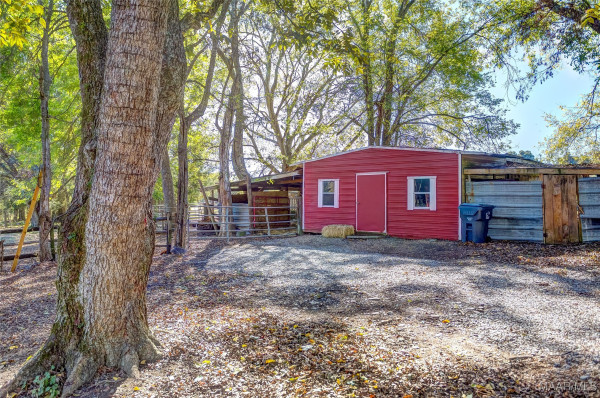 3325 Richardson Road S