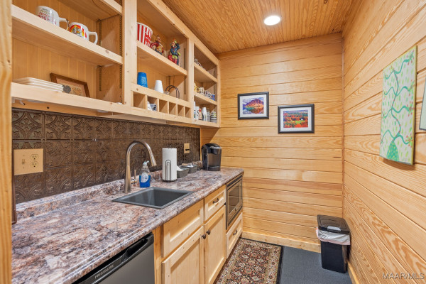 466 Jasmine Ridge Road