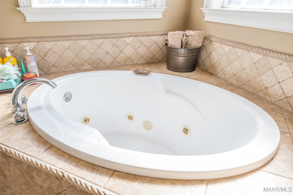 8497 Rockbridge Circle