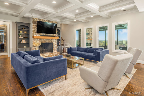 112 Chimney Ridge