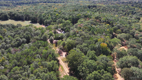 915 County Road 19 . N