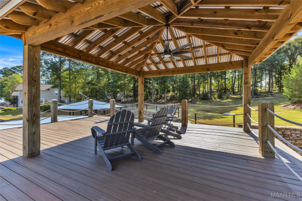 60 Castaway Cove Lane
