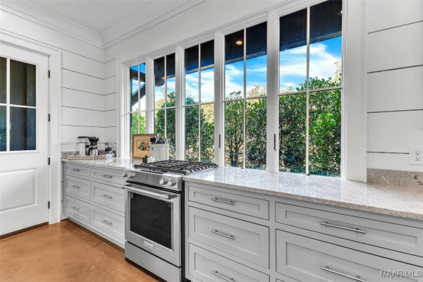 60 Castaway Cove Lane