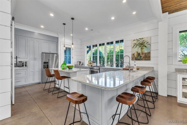 60 Castaway Cove Lane