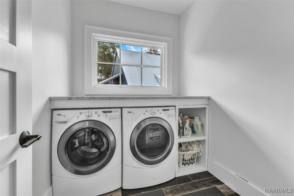 60 Castaway Cove Lane