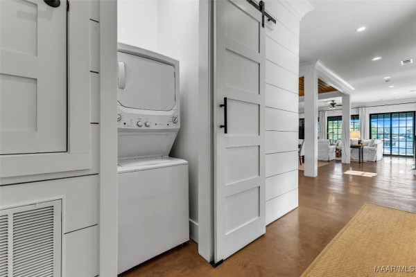 60 Castaway Cove Lane