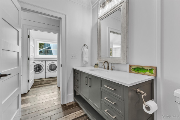 60 Castaway Cove Lane