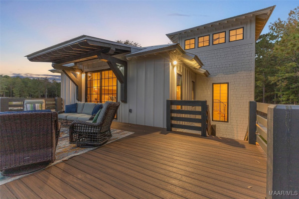 130 Castaway Cove Lane