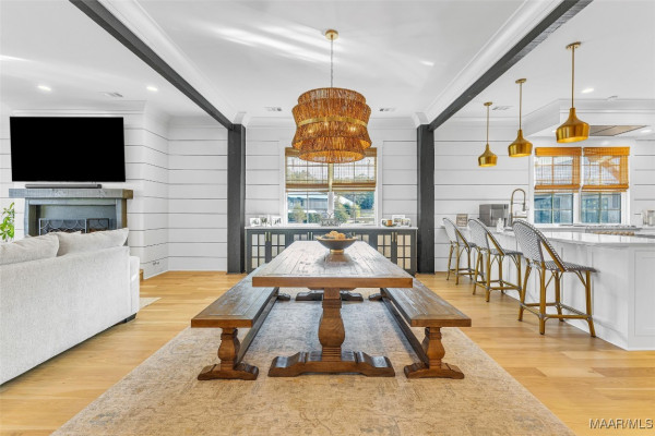 130 Castaway Cove Lane