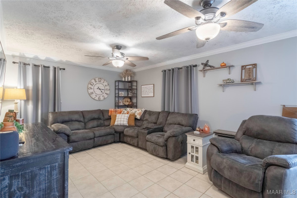 466 County Road 368 .