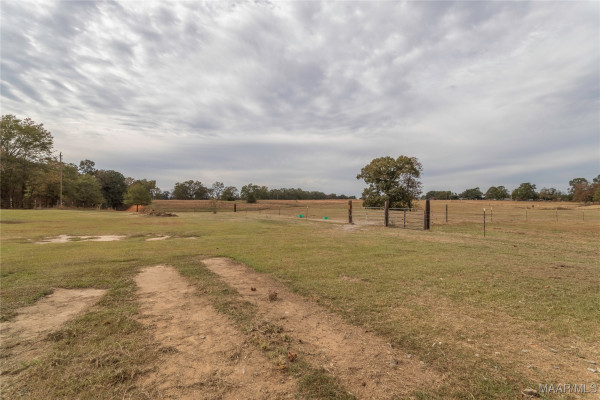 466 County Road 368 .