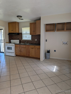 5330 Connie Circle