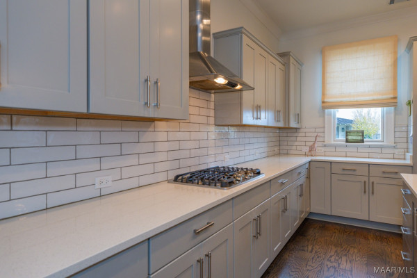 7930 Long Acre Street