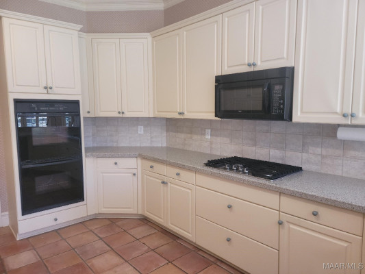 8242 MARSH POINTE Drive