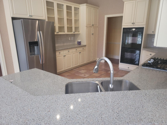 8242 MARSH POINTE Drive