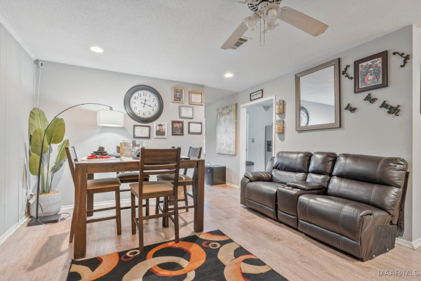 1578 Deatsville Highway