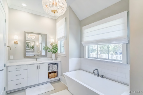 8930 Big Horn Trail
