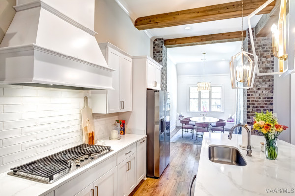 8930 Big Horn Trail
