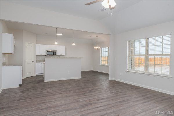 125 Brownstone Loop