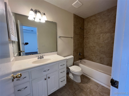 6724 CAPOUANO Drive