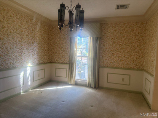 569 Chatsworth Drive