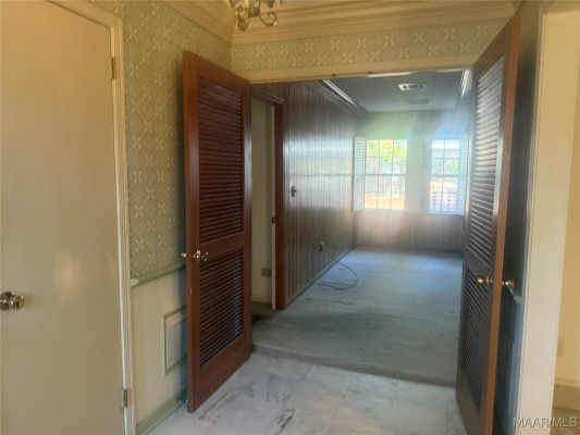 569 Chatsworth Drive