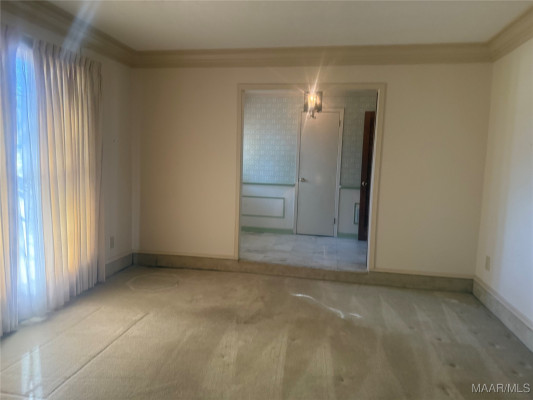 569 Chatsworth Drive