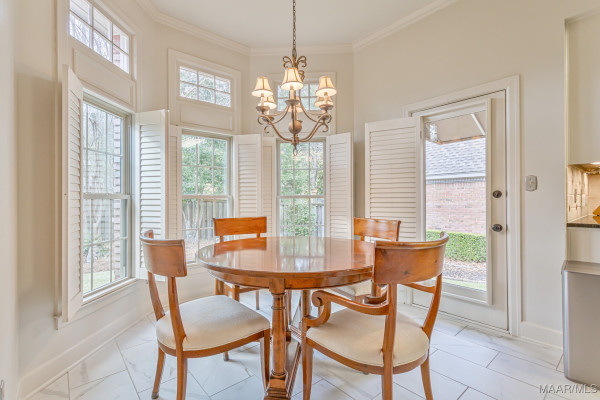 8132 Longneedle Place