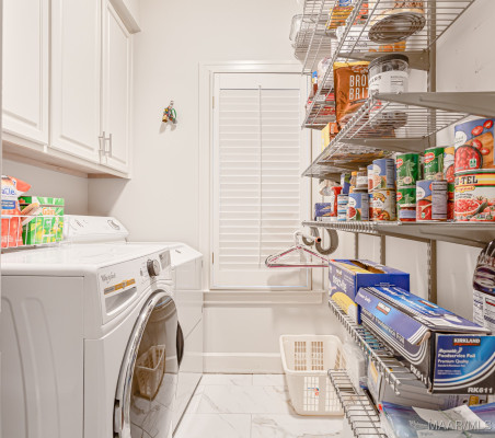 8132 Longneedle Place