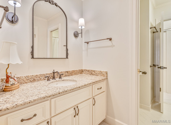 8132 Longneedle Place