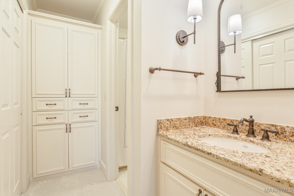 8132 Longneedle Place