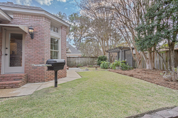 8132 Longneedle Place