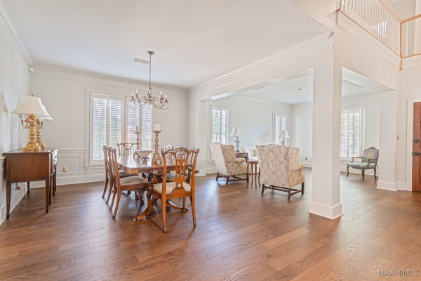 8132 Longneedle Place