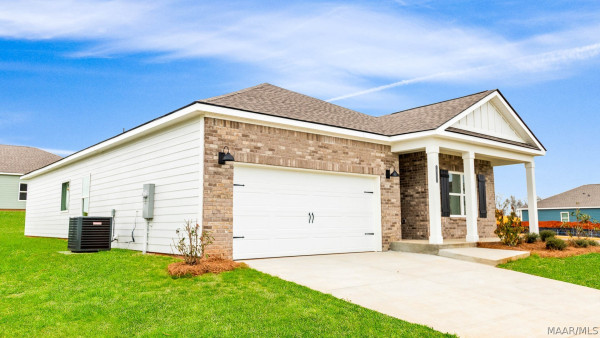 1005 Kelly Way