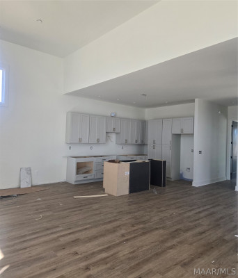 8465 Witham Way