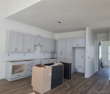 8465 Witham Way