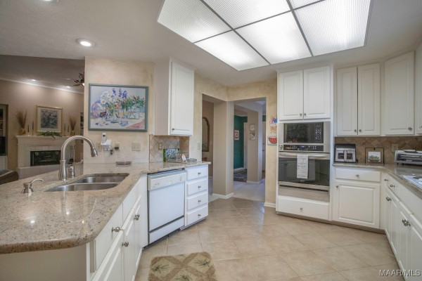 501 Red Oak Court