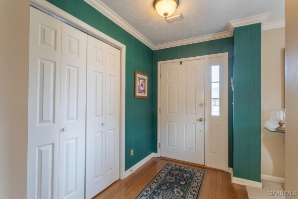 501 Red Oak Court