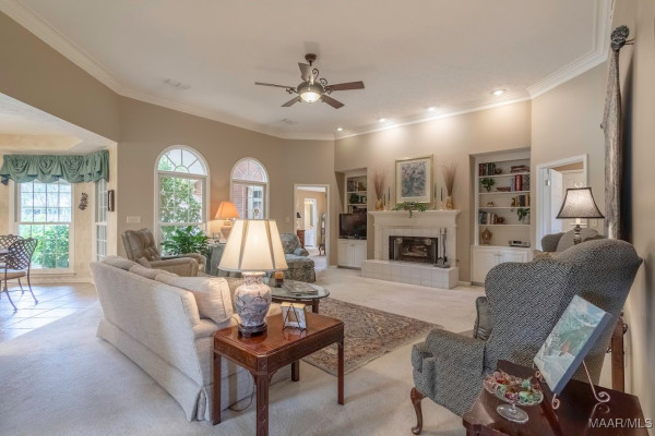 501 Red Oak Court